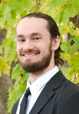 Clayton Thomas Headshot