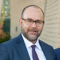 Dan Silverman Headshot